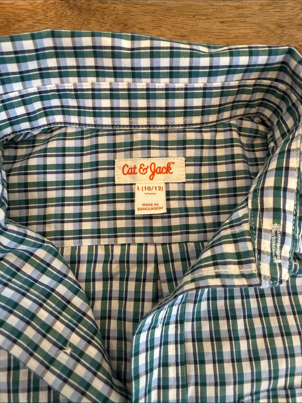 Cat & Jack Boys Blue, Green and White Checkered Button-Down Shirt size 10/12 - Picture 2 of 3